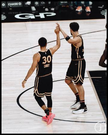 蒂姆连续二十场比赛得分超过赛况扑朔迷离，MAD挑战极限！的简单介绍