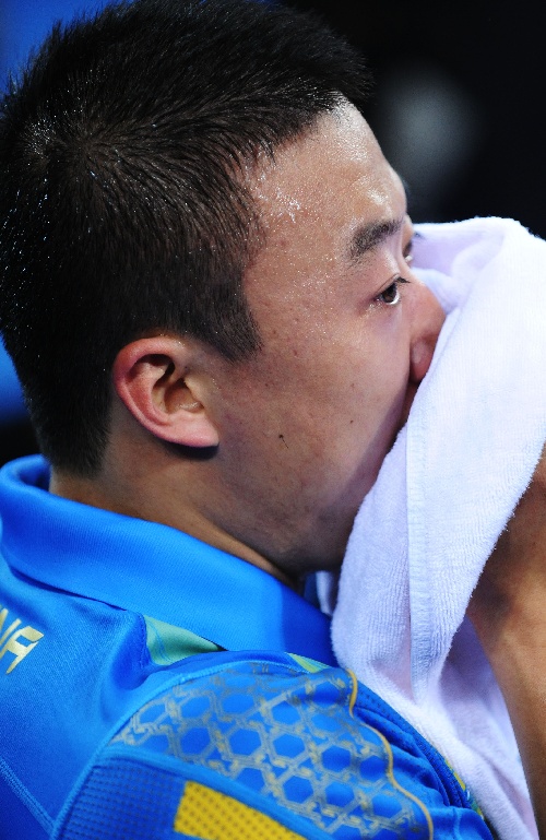 开云-德约科维奇在篮网比赛中出色防守，问鼎冠军引发热议！的简单介绍