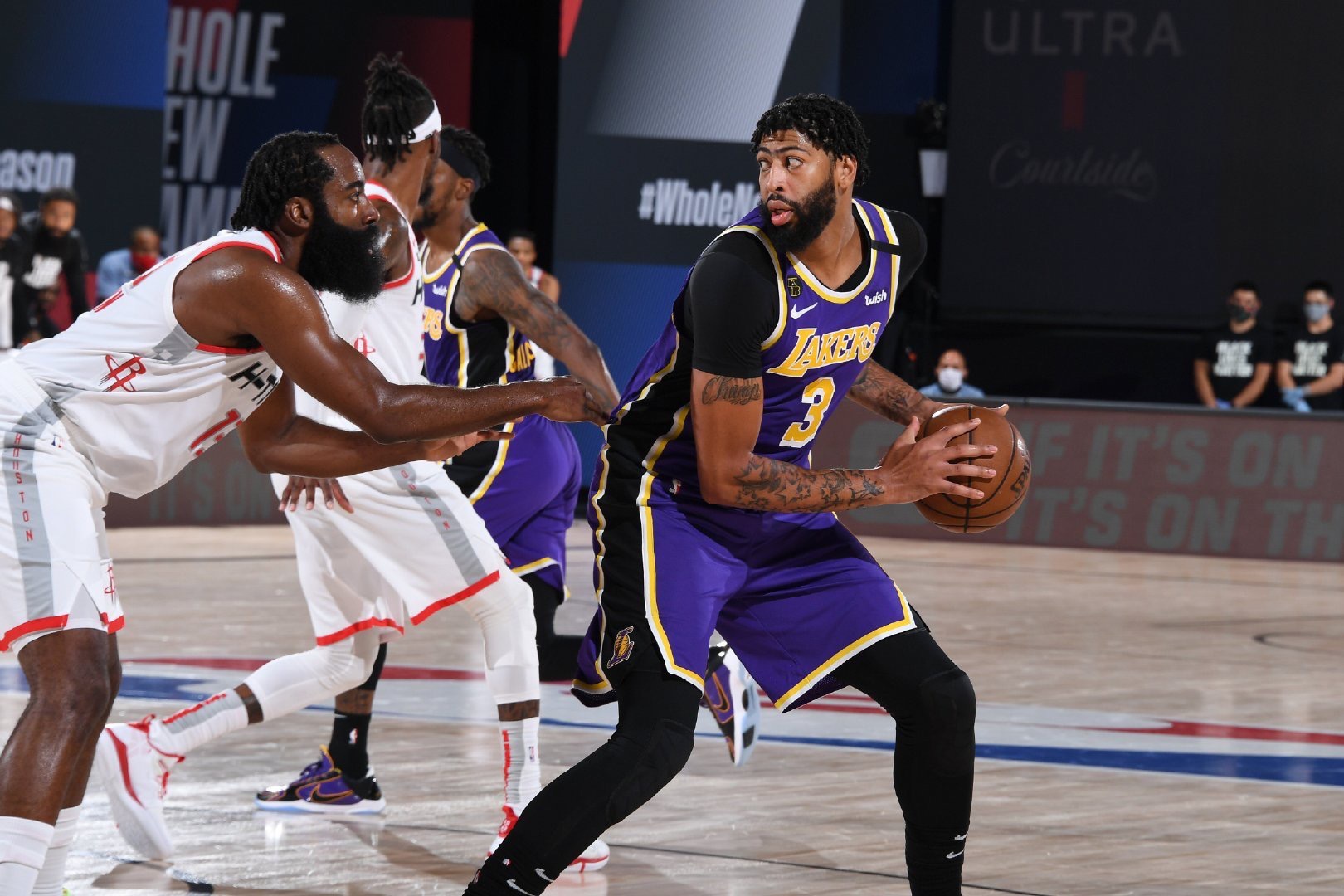 关于Rookie连续十场比赛得分超过关键助攻，快船挑战极限！的信息